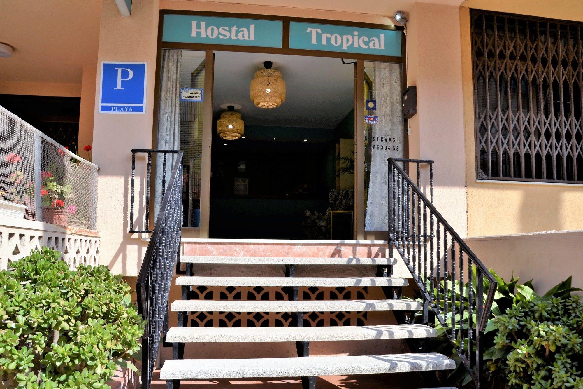 Hostal Tropical Almunecar Exterior photo